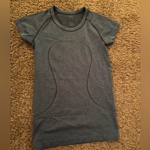 Lulu lemon swiftly tech top